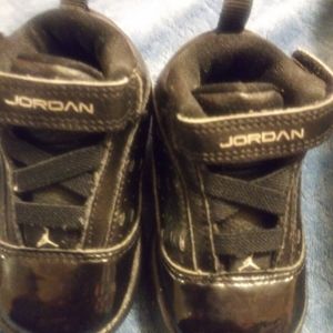Air Jordan Retro boys shoes